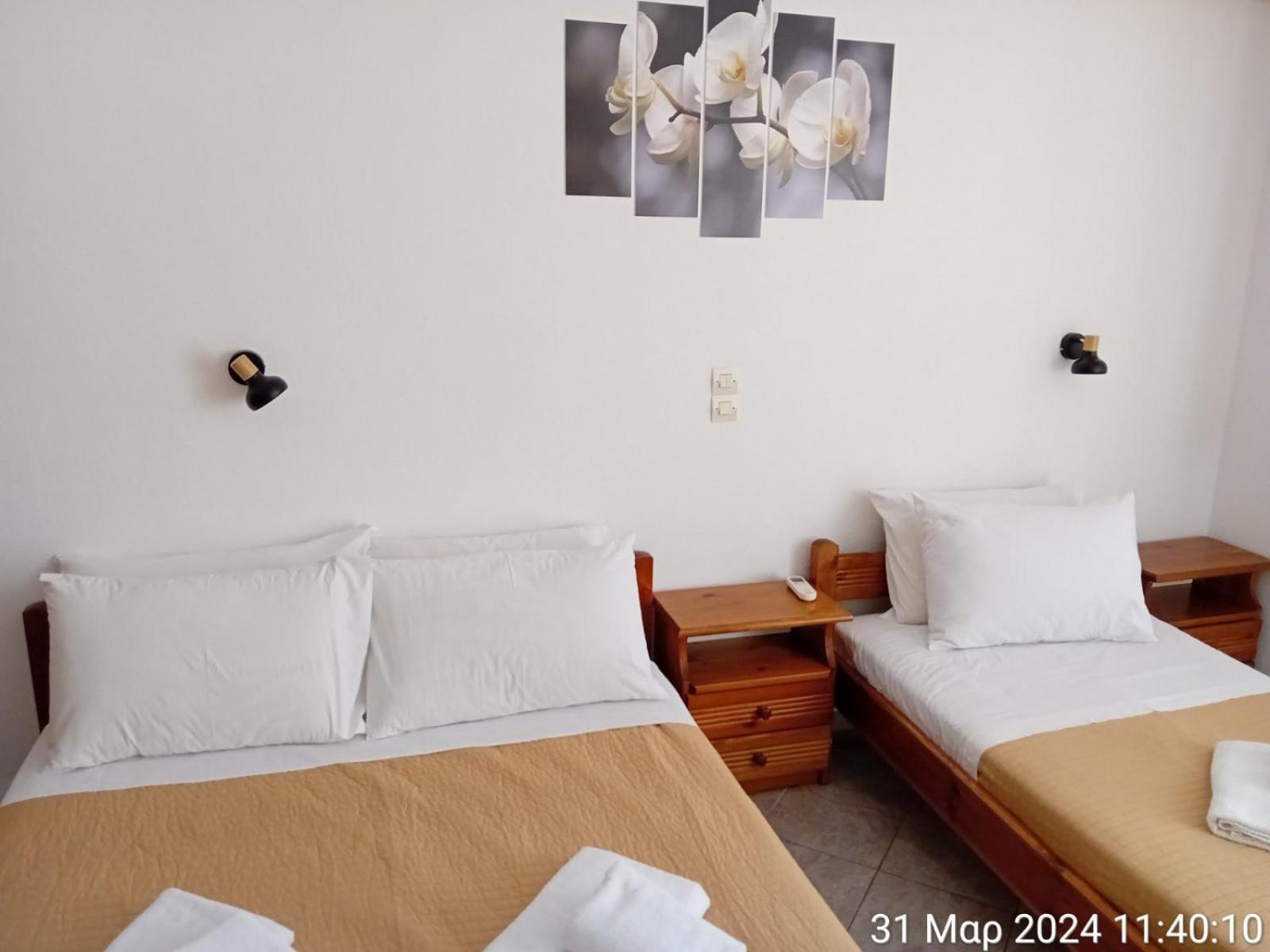 Happy Days Apartment Agia Galini  Exterior photo